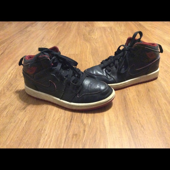 Air Jordan 1 Mid, lance mountain shoes for boys